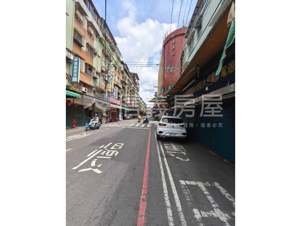 興南夜市金店面房屋室內格局與周邊環境