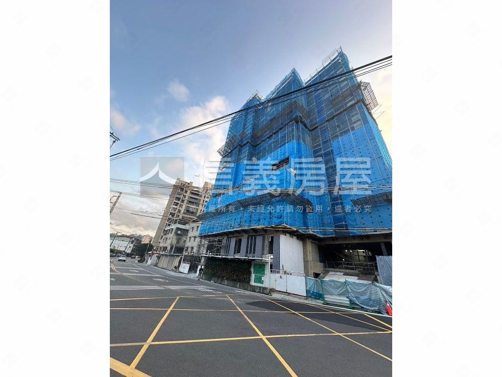捷運高樓電梯２房釋出房屋室內格局與周邊環境