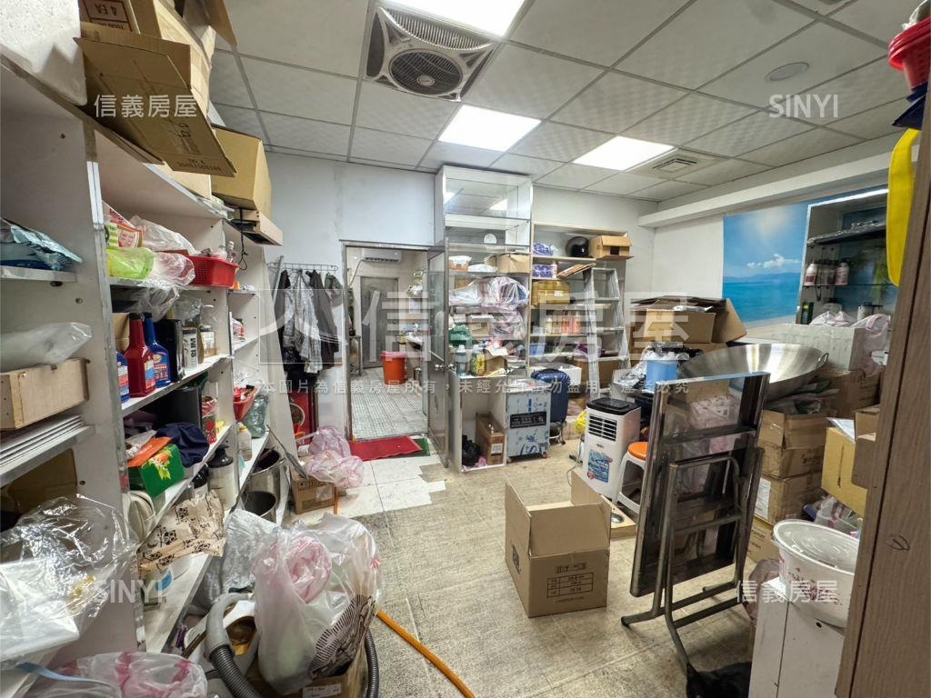 中正黃金文武店面房屋室內格局與周邊環境