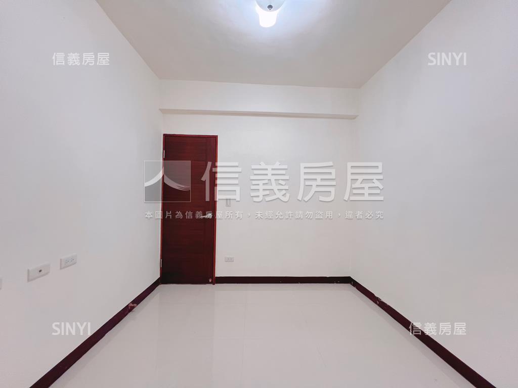 低總價南勢裝潢２樓美寓房屋室內格局與周邊環境