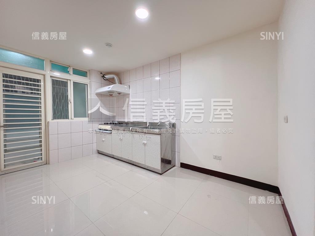 低總價南勢裝潢２樓美寓房屋室內格局與周邊環境