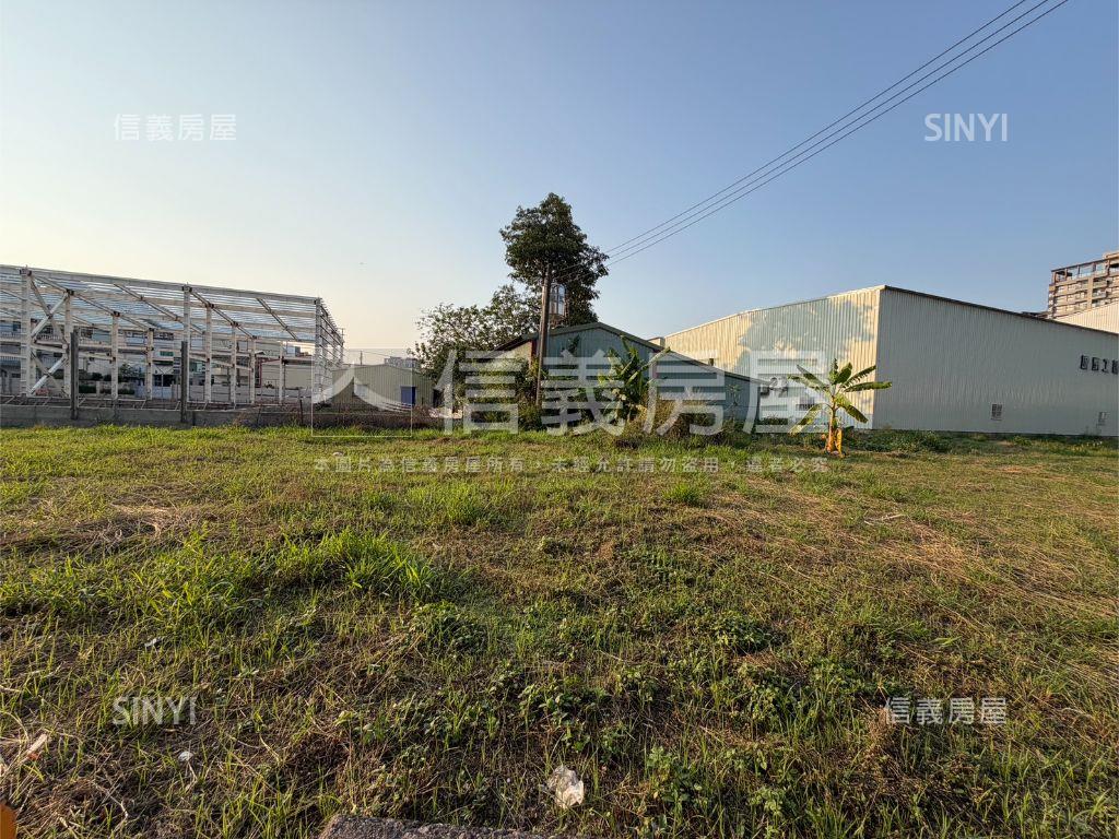 近文山稀有乙種工業用地房屋室內格局與周邊環境