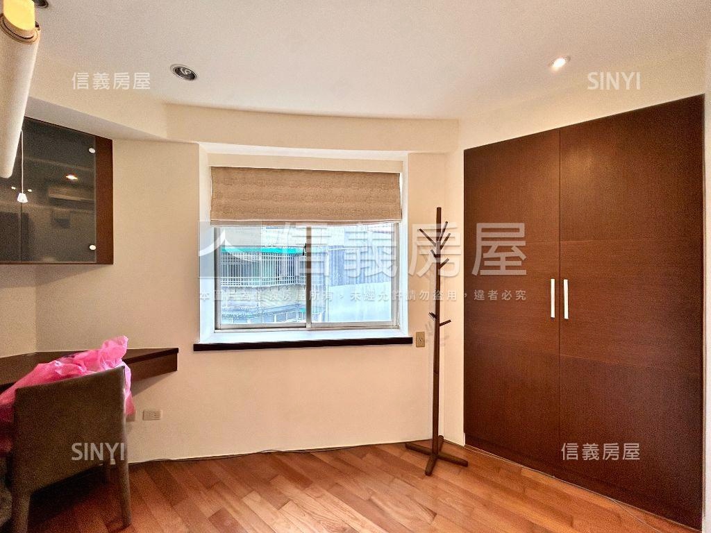 低總價電梯兩房房屋室內格局與周邊環境