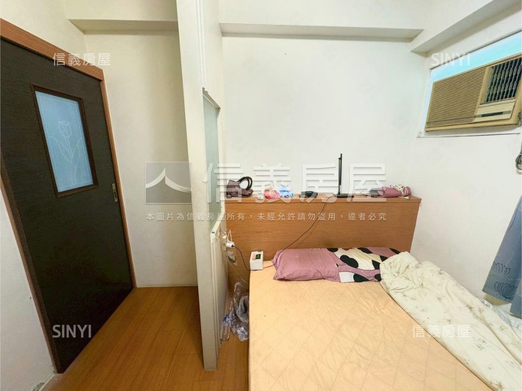 俗！太平邊間有車位透天房屋室內格局與周邊環境