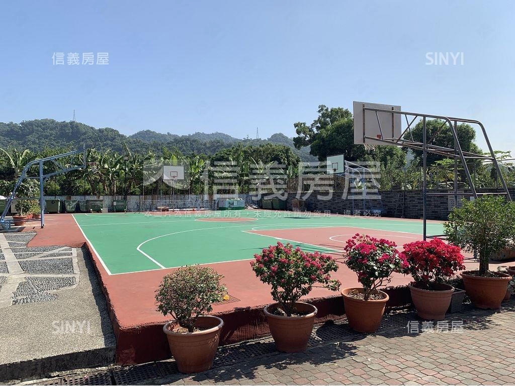 俗！太平邊間有車位透天房屋室內格局與周邊環境