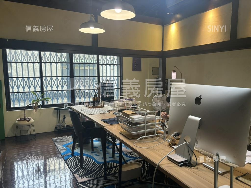 哈瑪星大面寬透店房屋室內格局與周邊環境