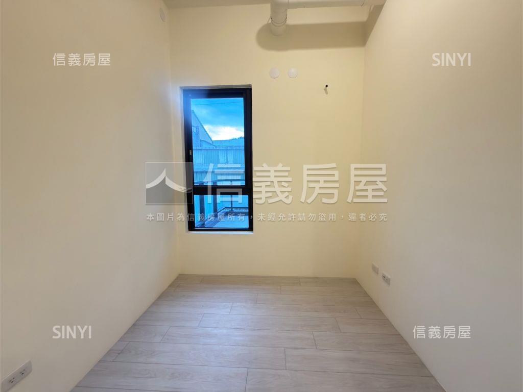 新潤花路精緻露台三房車位房屋室內格局與周邊環境