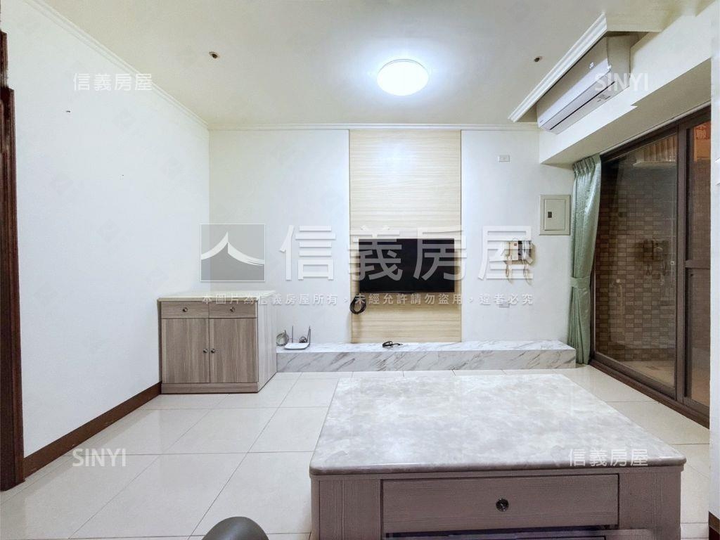 采翔天☀️陽台進出大兩房房屋室內格局與周邊環境