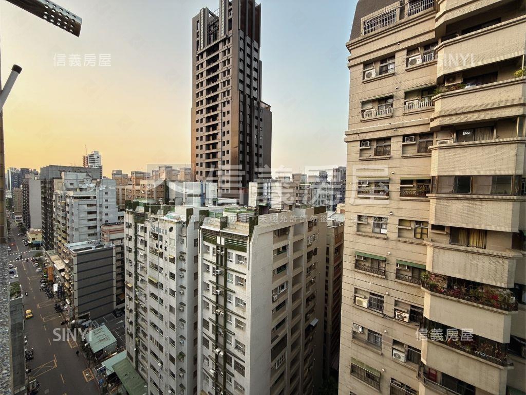 采翔天☀️陽台進出大兩房房屋室內格局與周邊環境