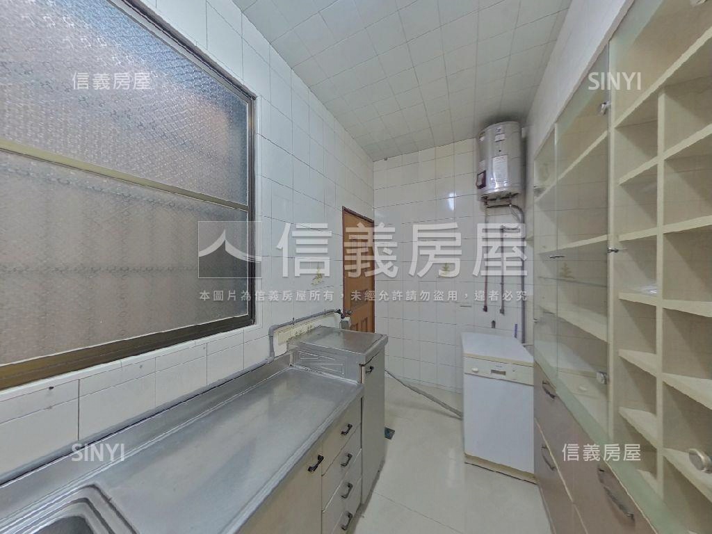 河堤北國大地雙車別墅房屋室內格局與周邊環境