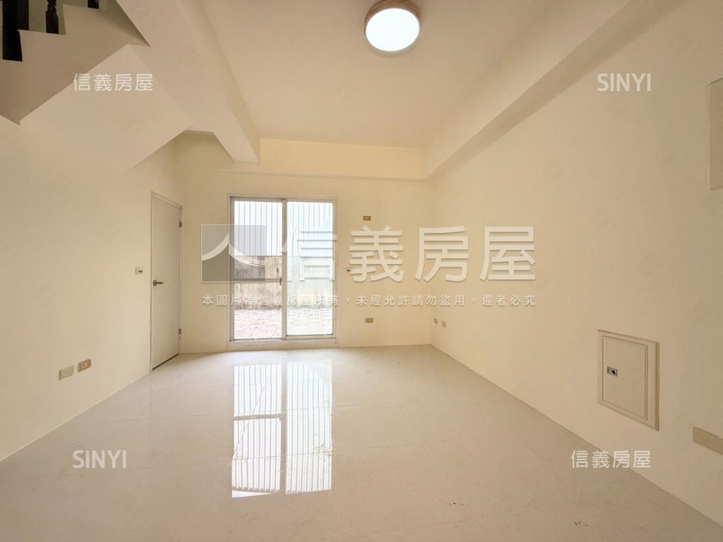 南屯震後雙車庭院花園別墅房屋室內格局與周邊環境