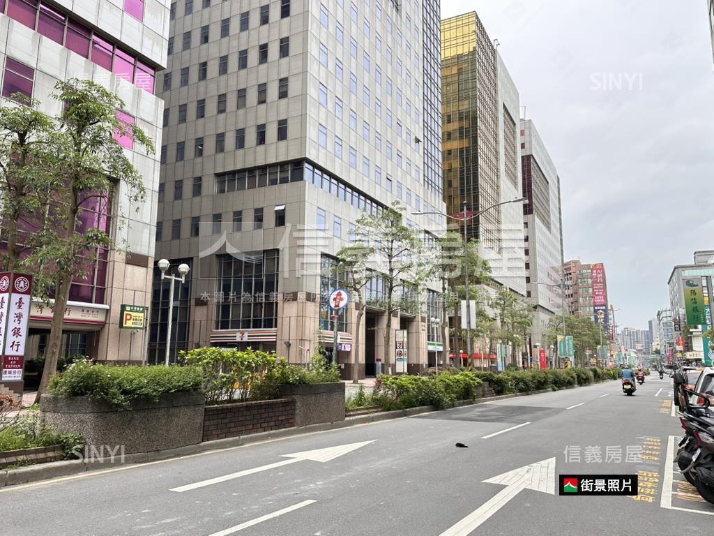 專任皇翔四房車位房屋室內格局與周邊環境