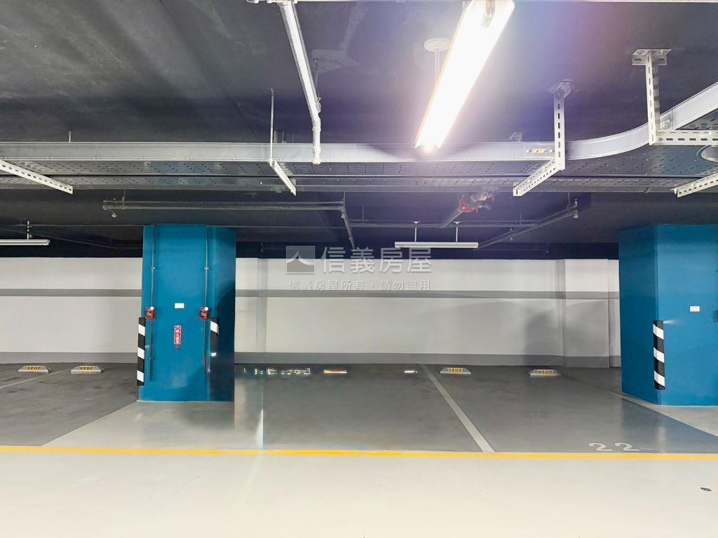 春福年年｜賺錢角窗店面Ｂ房屋室內格局與周邊環境