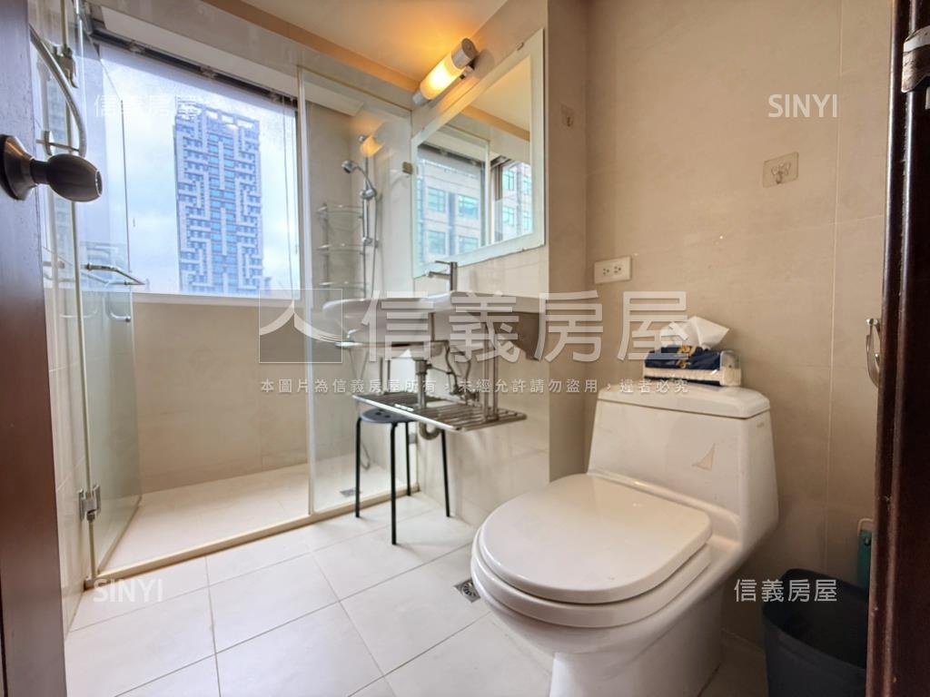 松江璀璨設籍美屋房屋室內格局與周邊環境