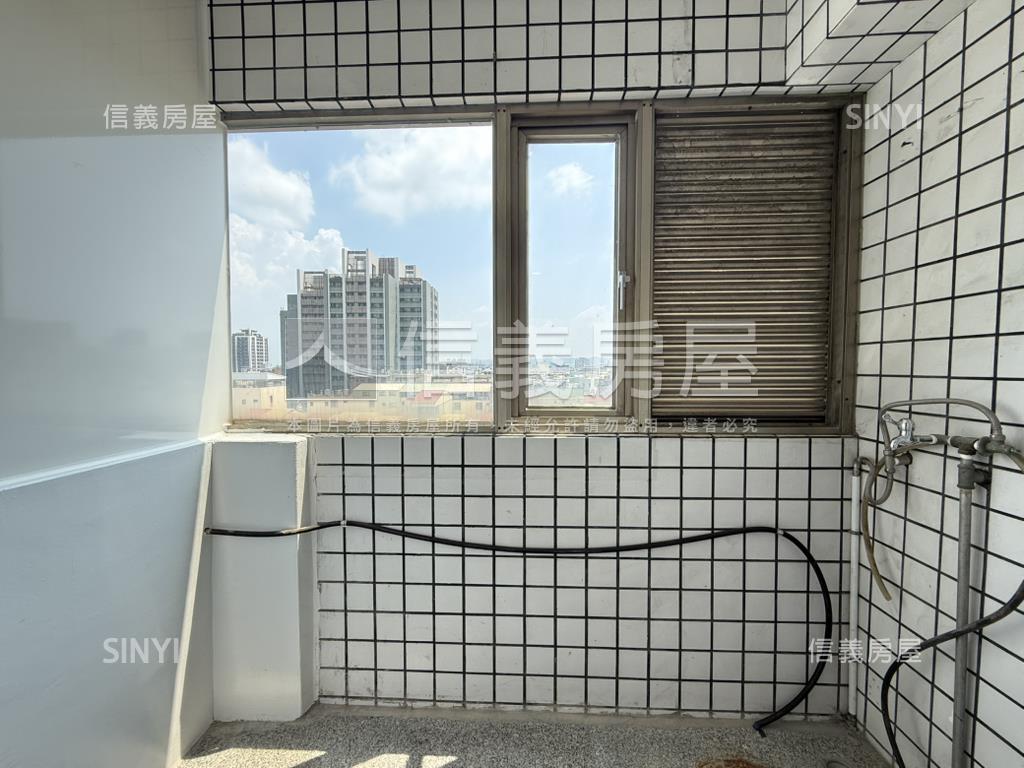 南屯低總價方正美三房房屋室內格局與周邊環境