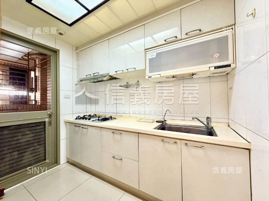 站前威力｜衛浴開窗２房房屋室內格局與周邊環境