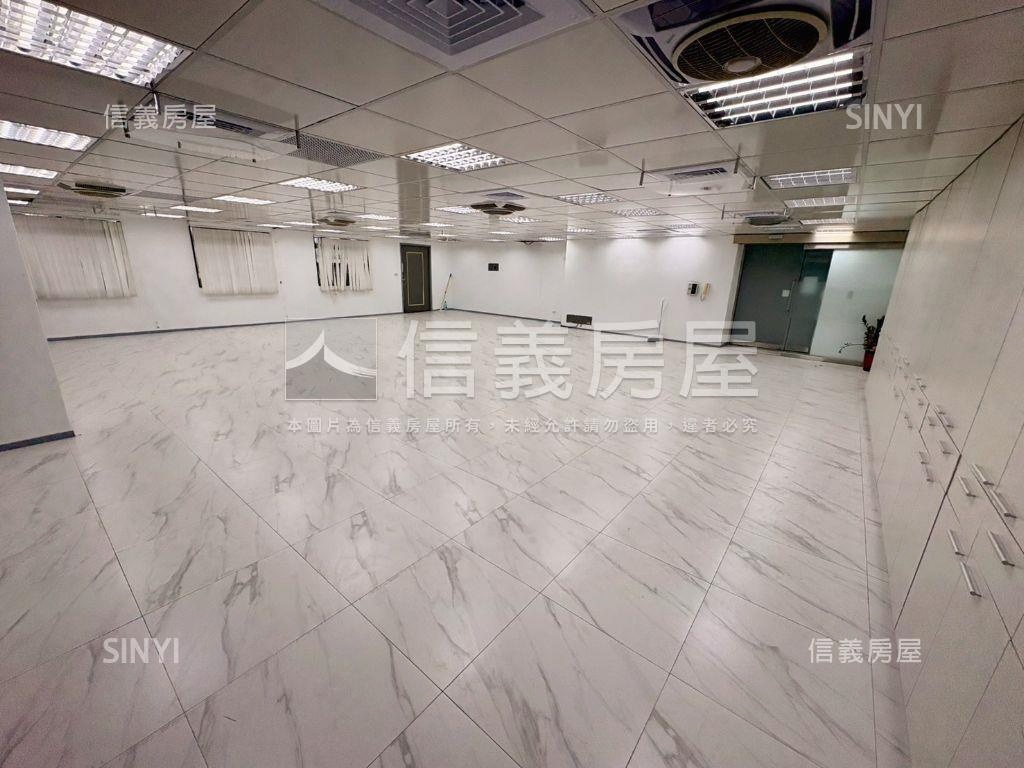 財經天廈明亮大辦公房屋室內格局與周邊環境