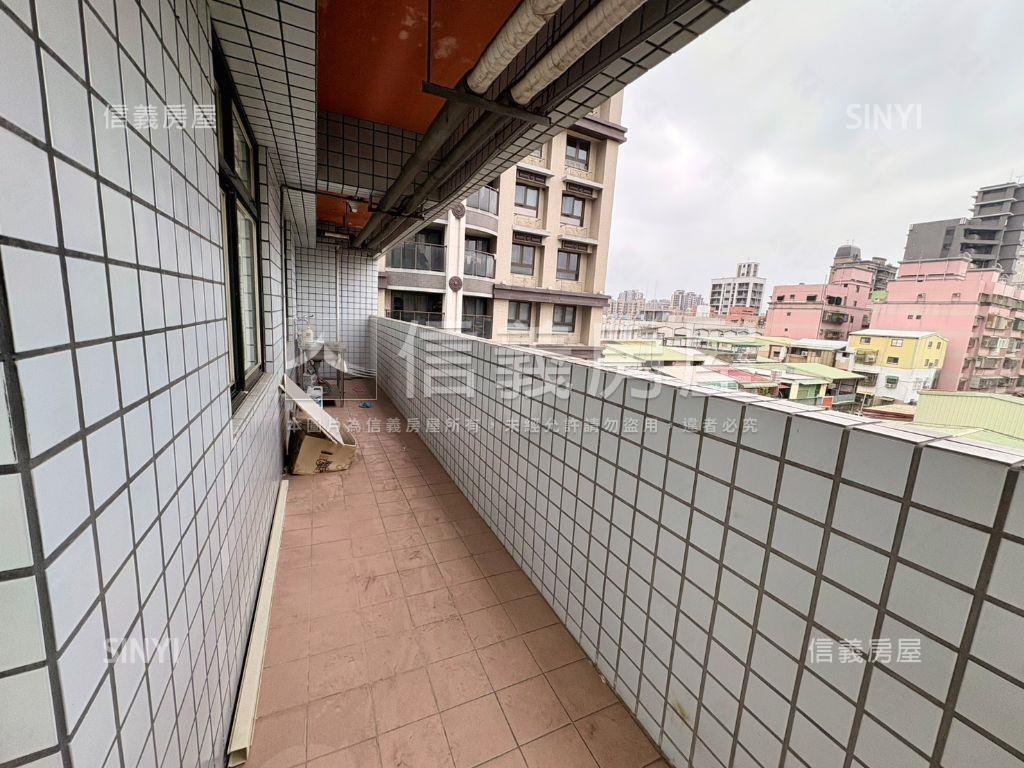 財經天廈明亮大辦公房屋室內格局與周邊環境