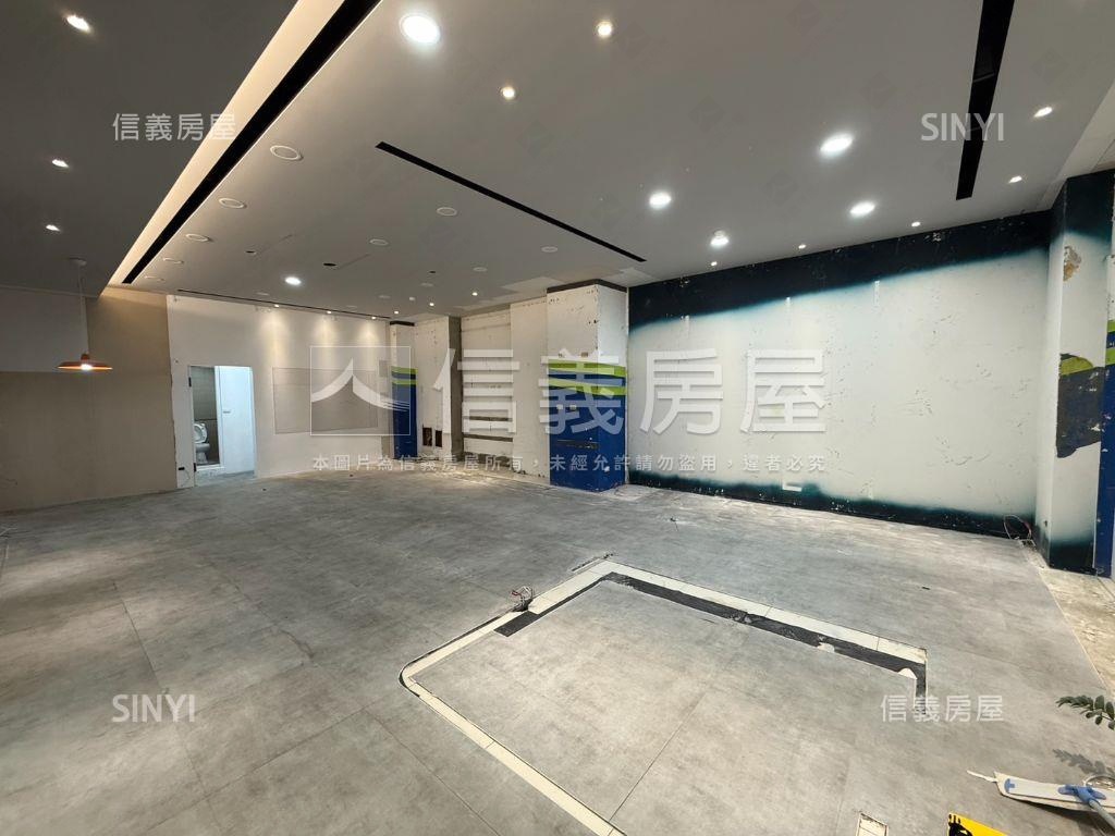 近市府捷運站大面寬金店面房屋室內格局與周邊環境