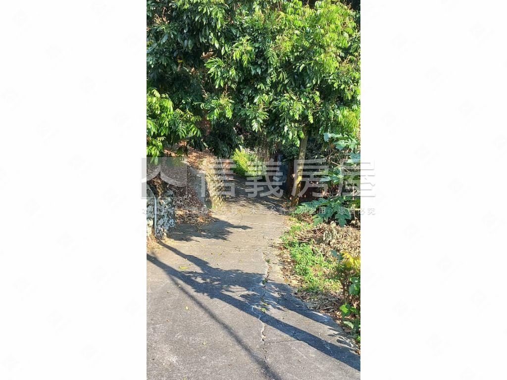 誠意出售彰化精選土地房屋室內格局與周邊環境