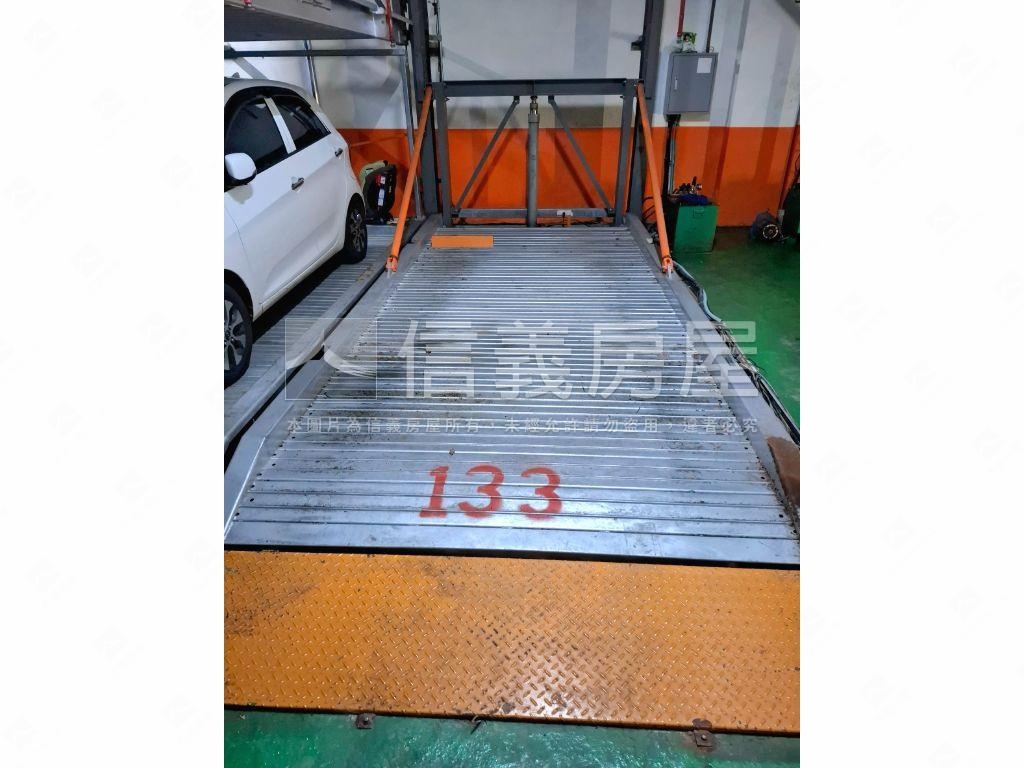 觀止三房車位房屋室內格局與周邊環境