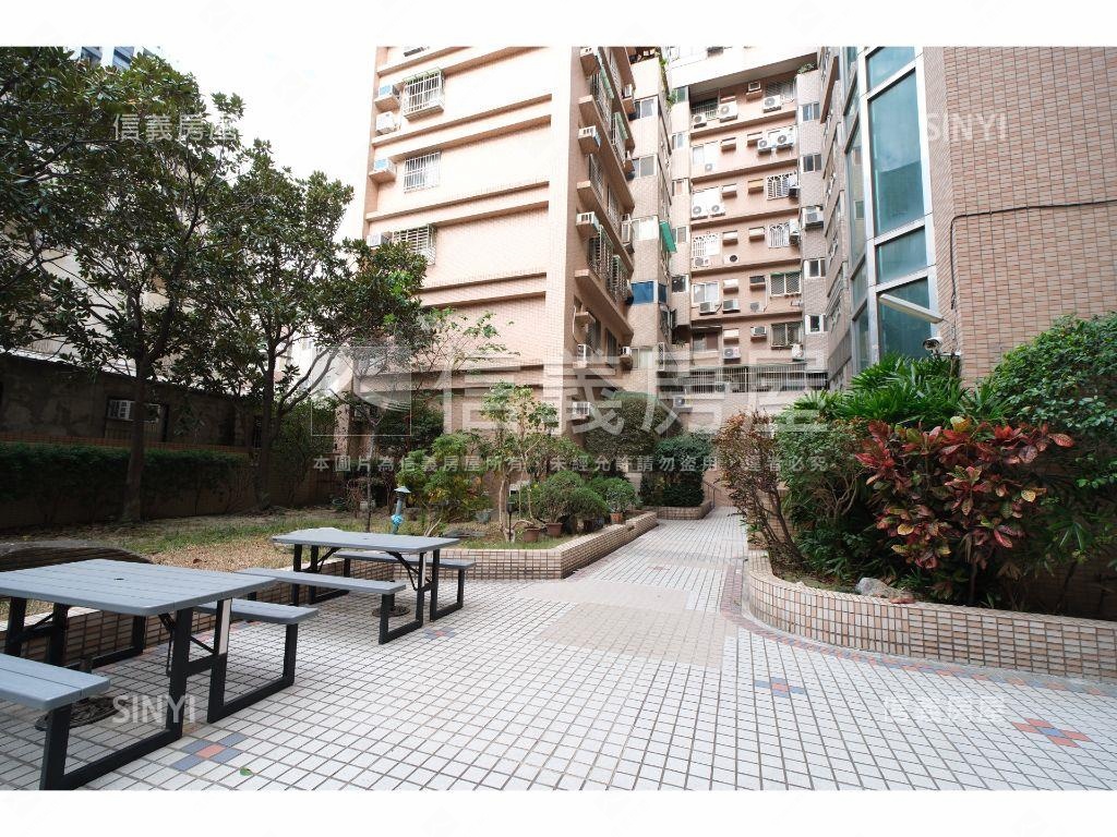 近捷運優質社區舒適三房房屋室內格局與周邊環境