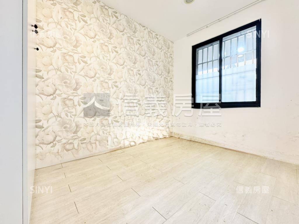 專任★近沙鹿高工臨路透天房屋室內格局與周邊環境