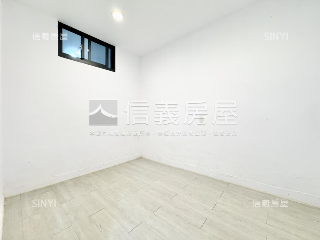 專任★近沙鹿高工臨路透天房屋室內格局與周邊環境
