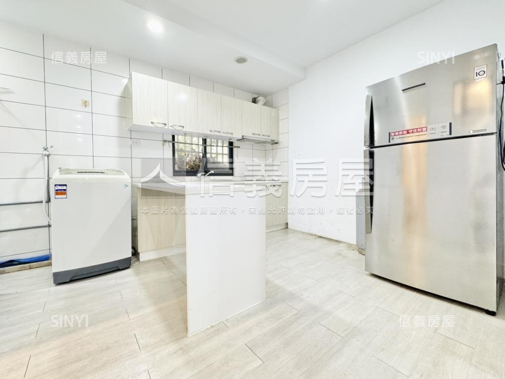 專任★近沙鹿高工臨路透天房屋室內格局與周邊環境