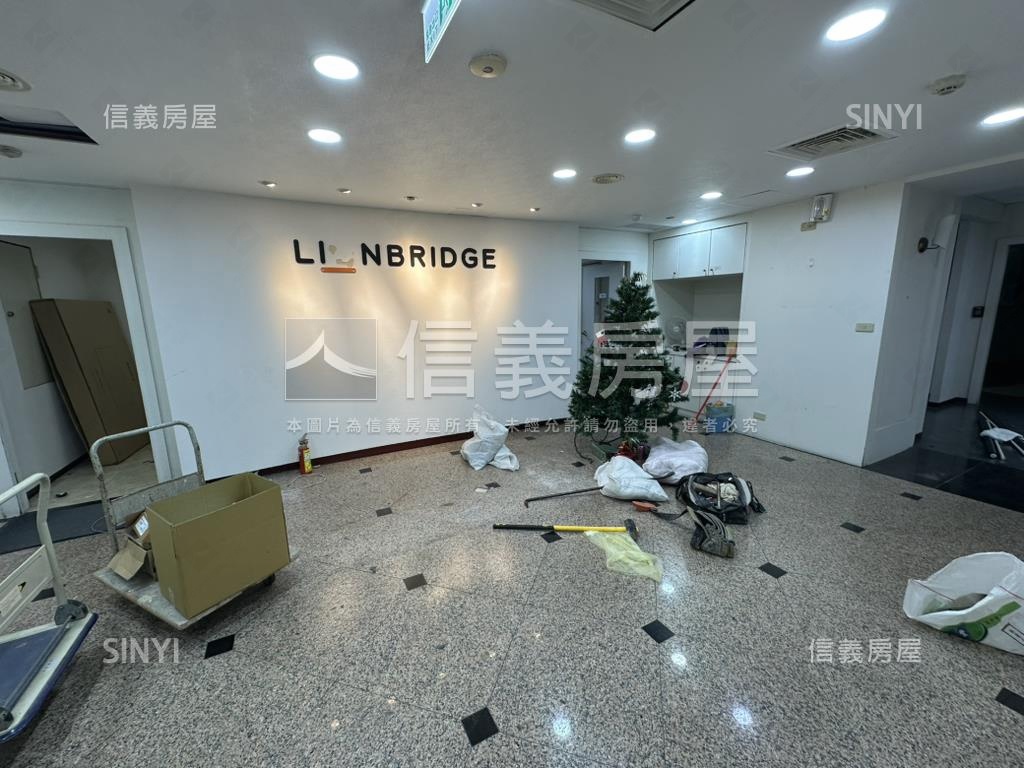 忠孝家美鋼骨高樓美景辦公房屋室內格局與周邊環境