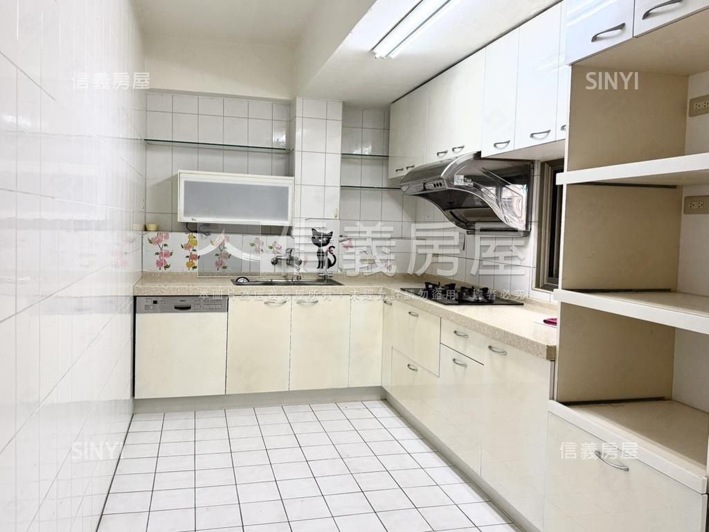 中正路靜巷邊間美寓房屋室內格局與周邊環境