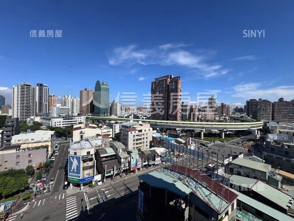 近捷運站３房平面車位房屋室內格局與周邊環境