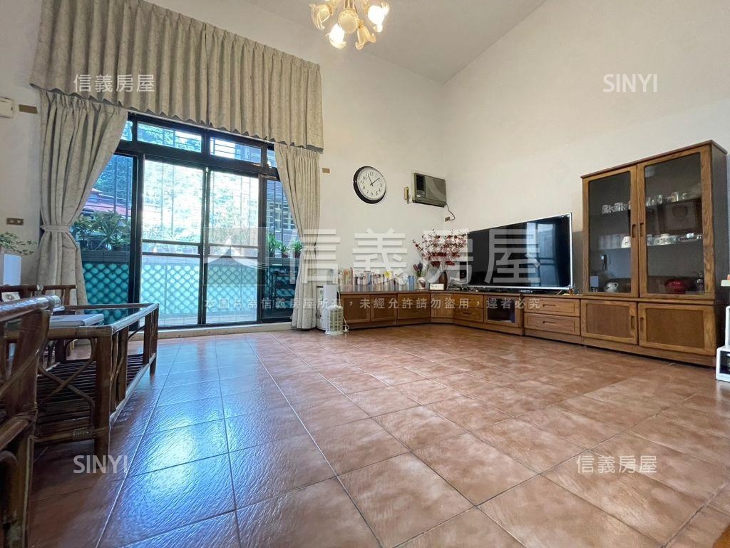 靜心中學旁值得典藏樓中樓房屋室內格局與周邊環境