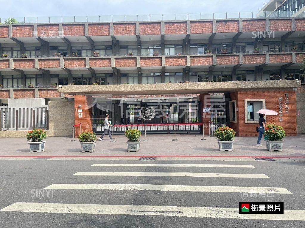 靜心中學旁值得典藏樓中樓房屋室內格局與周邊環境