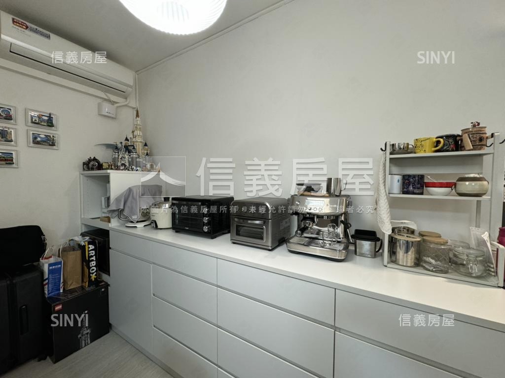 專任稀有美裝潢兩房房屋室內格局與周邊環境