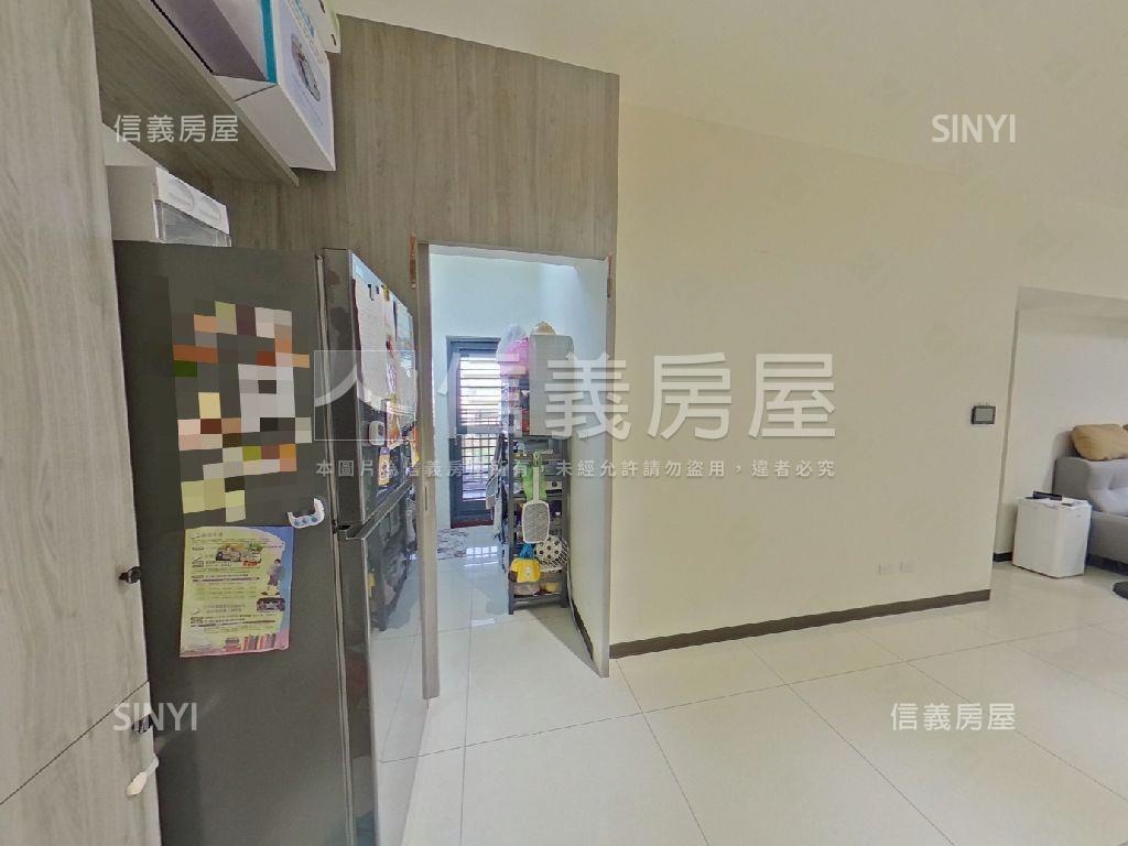 近南興國小泉宇３房附車位房屋室內格局與周邊環境