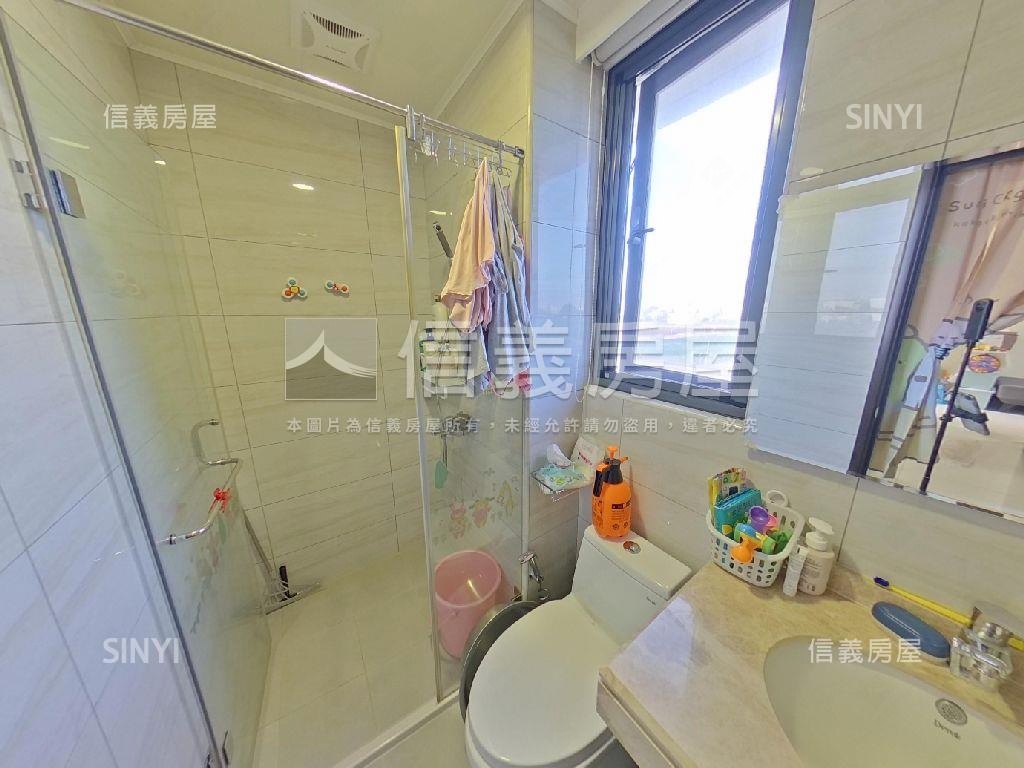 近南興國小泉宇３房附車位房屋室內格局與周邊環境