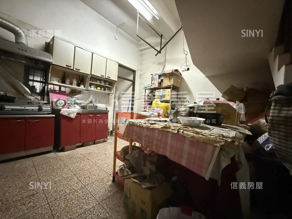 近洲際漢神美透天房屋室內格局與周邊環境