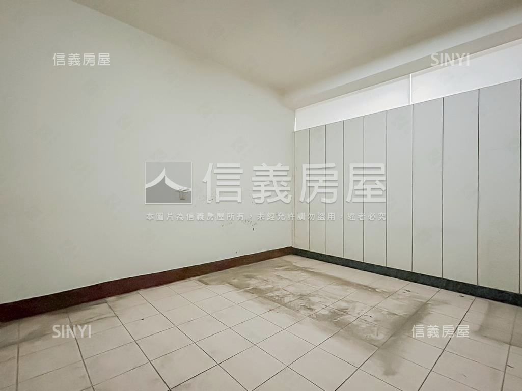 降價！近漢神百貨活路透天房屋室內格局與周邊環境
