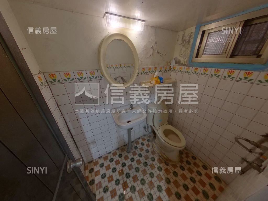 降價！近漢神百貨活路店面房屋室內格局與周邊環境