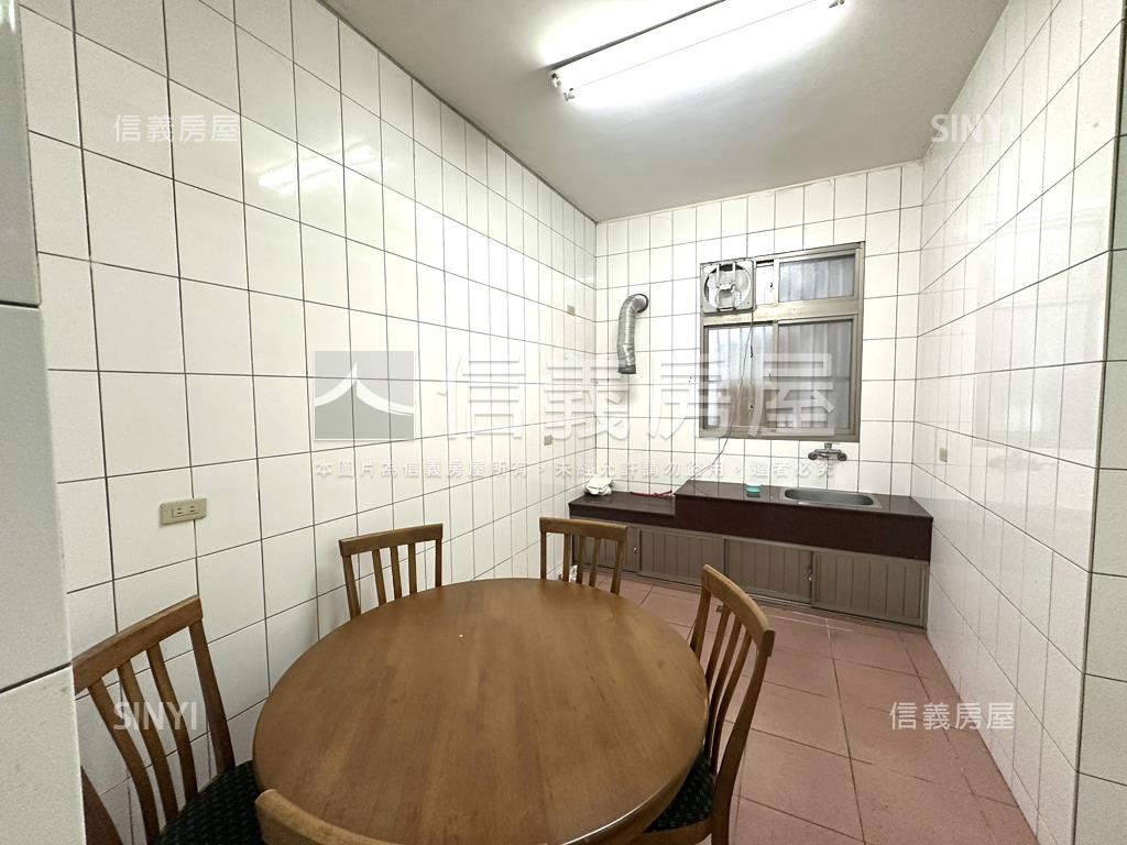 專約廣福路旁精華店面房屋室內格局與周邊環境