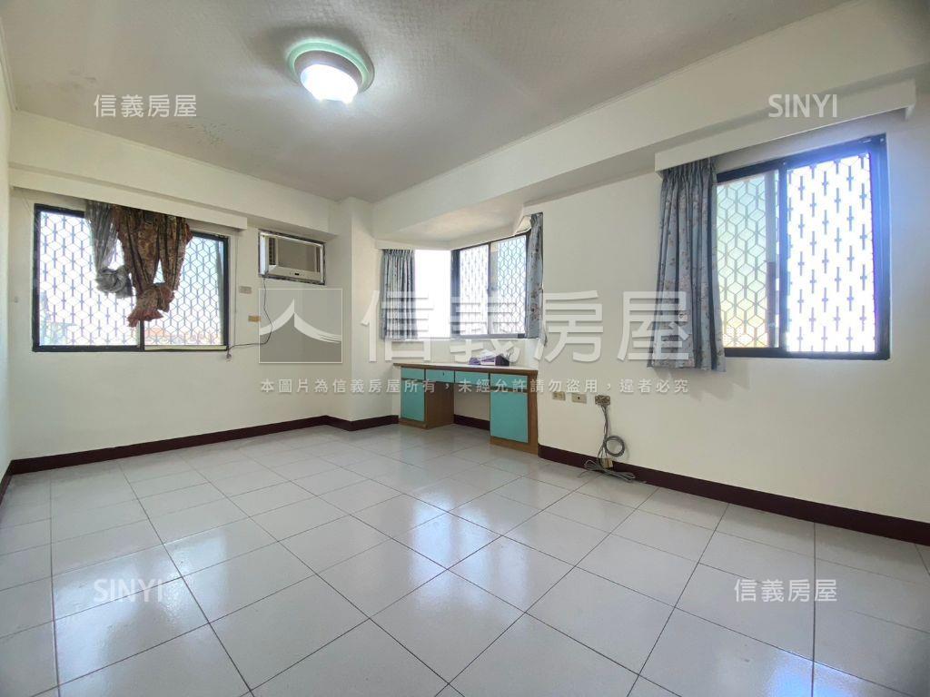 ㊝中華商圈三房平車房屋室內格局與周邊環境