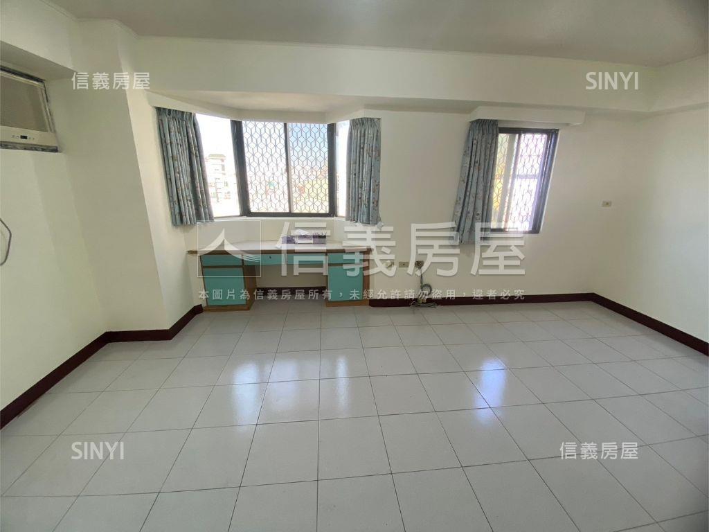 ㊝中華商圈三房平車房屋室內格局與周邊環境