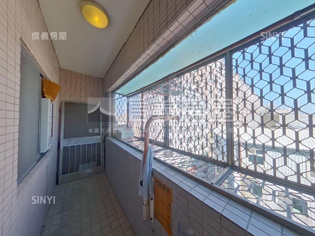 ㊝中華商圈三房平車房屋室內格局與周邊環境