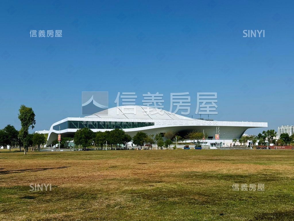 未來捷運南京正路角窗金店房屋室內格局與周邊環境