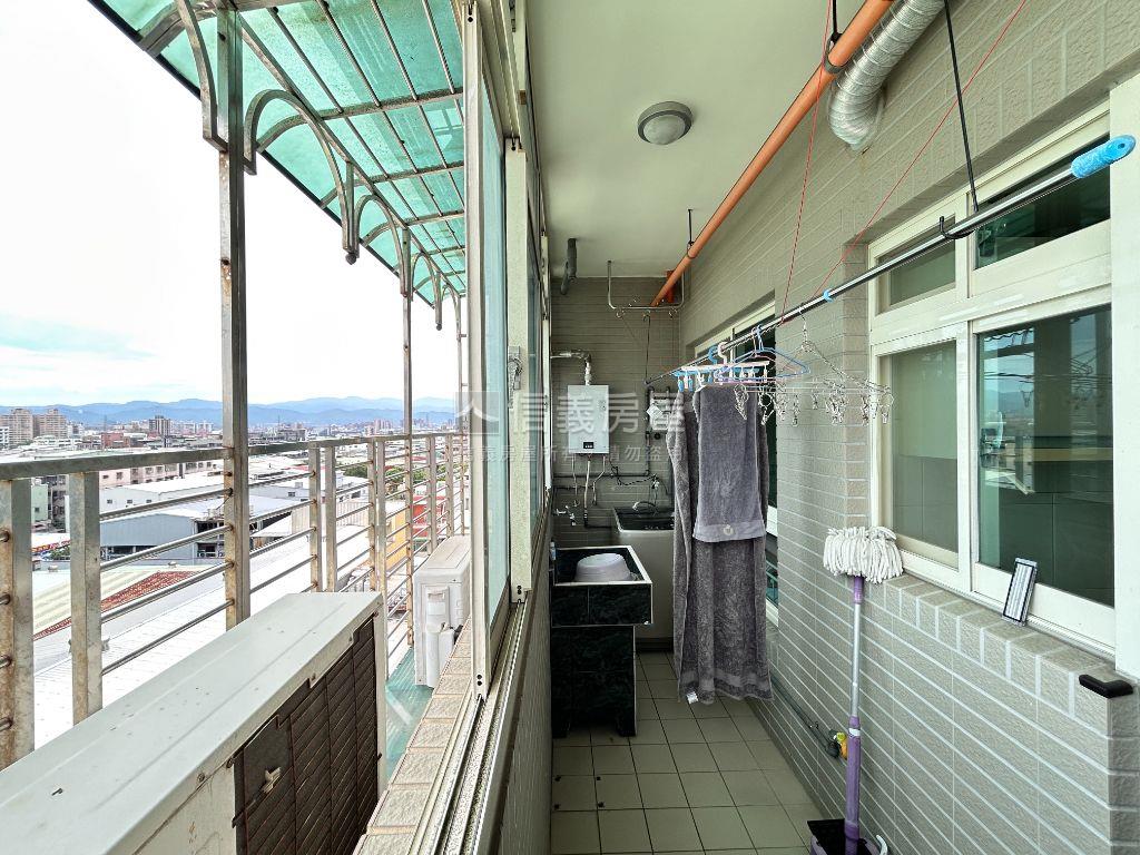 迴龍捷運台北富境房屋室內格局與周邊環境