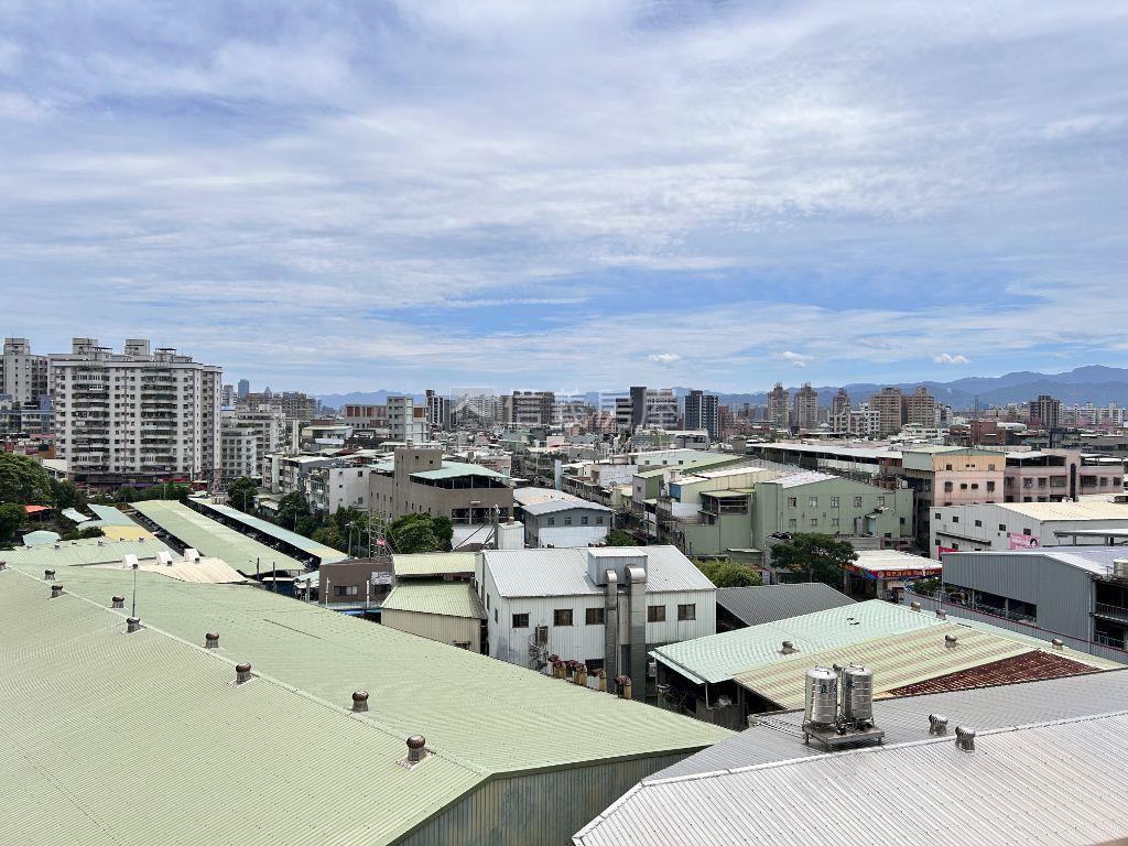 迴龍捷運台北富境房屋室內格局與周邊環境