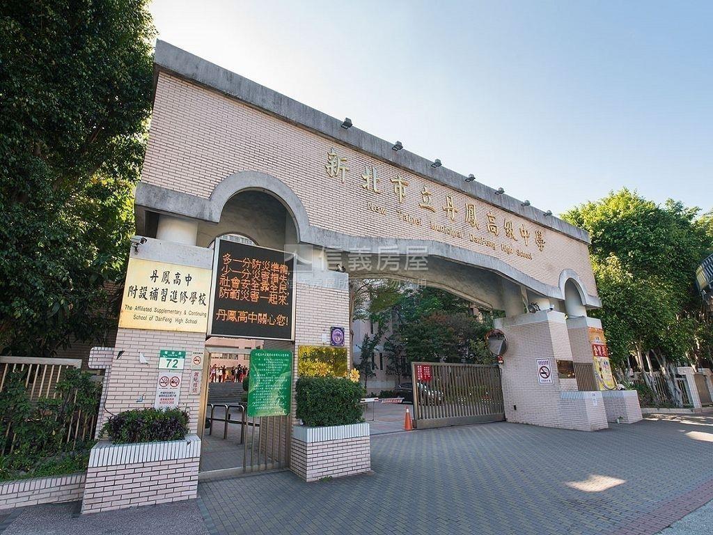迴龍捷運台北富境房屋室內格局與周邊環境