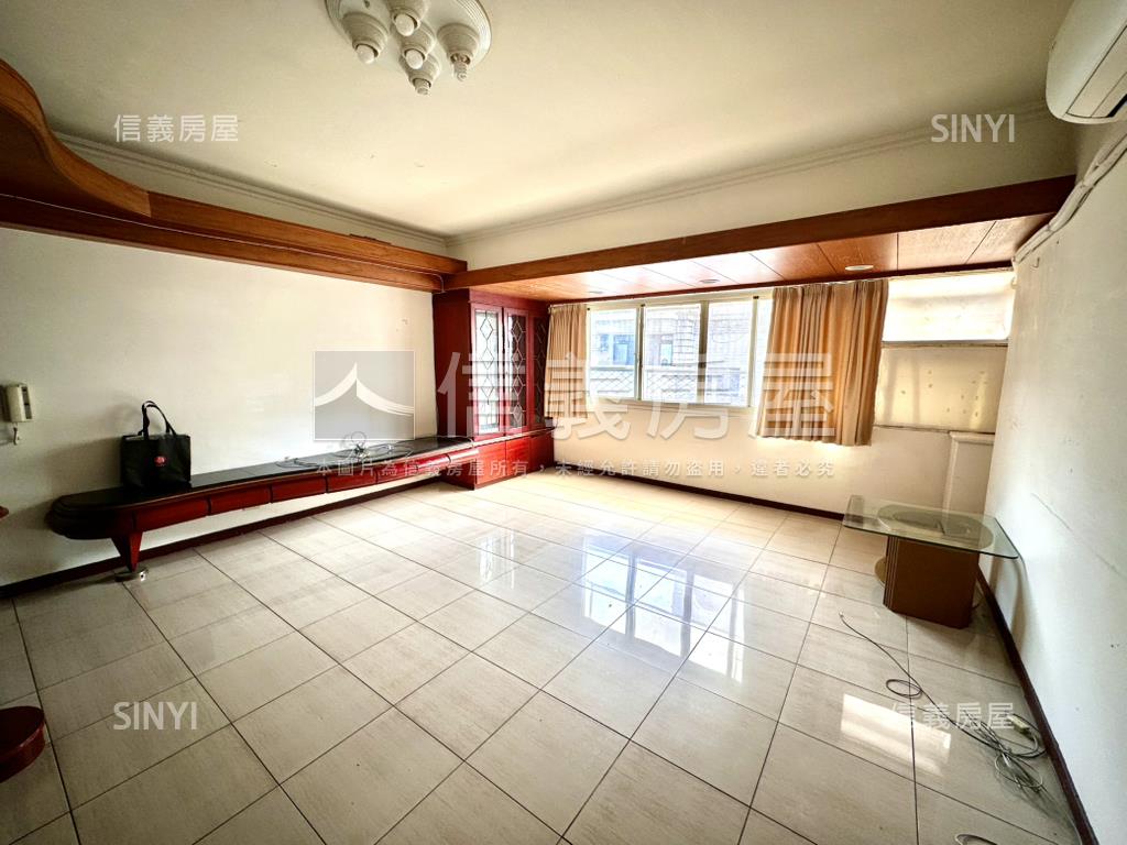 【新接】信義電梯★大空間房屋室內格局與周邊環境