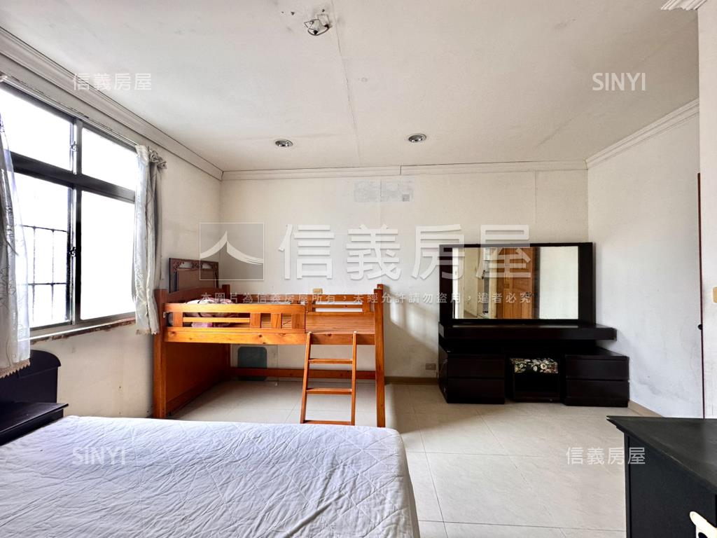 【新接】信義電梯★大空間房屋室內格局與周邊環境